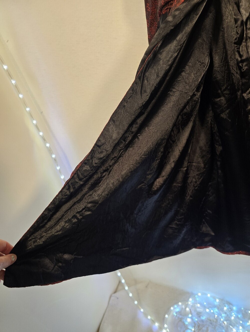 McM Maroon Black Satiny Jacquard Victorian Gothic Smoking Robe. Mens L-xL - Picture 11 of 16